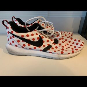 Good condition size 12 men’s Nike shoes